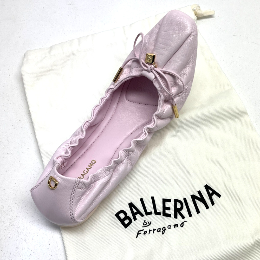 Ferragamo Bow Detail Elasticated Ballet Flat (left foot only) Size 5.5